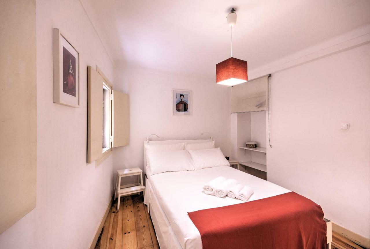 Alfama 88, By Home With A View Lisbona Esterno foto