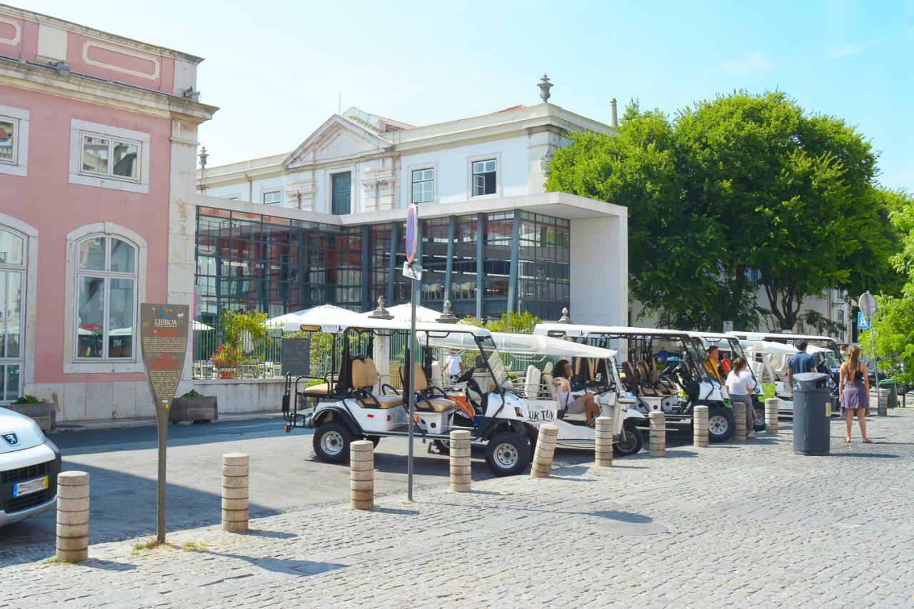 Alfama 88, By Home With A View Lisbona Esterno foto